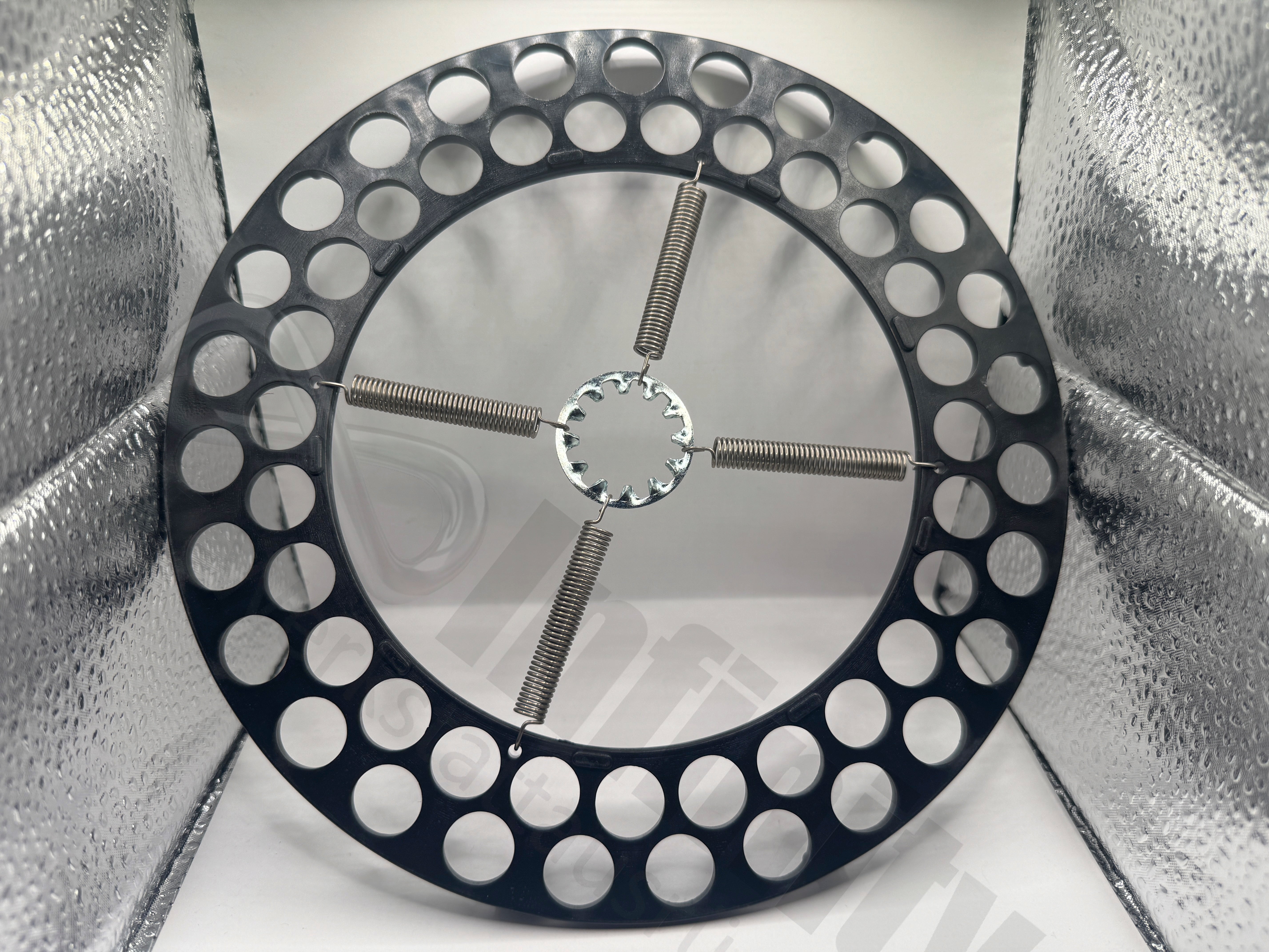 Kugelhalter mit Federn